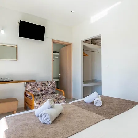 Apart Otel Angela &