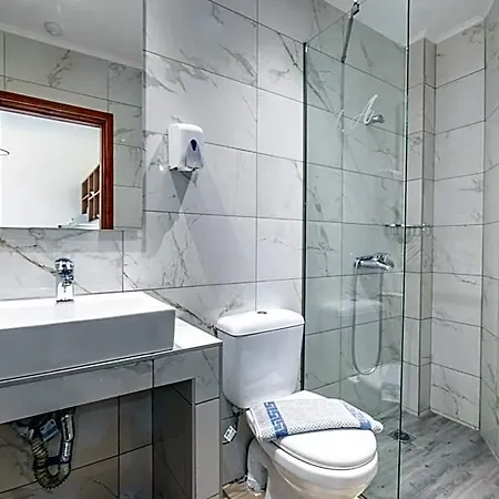 Apart Otel Angela & 2*